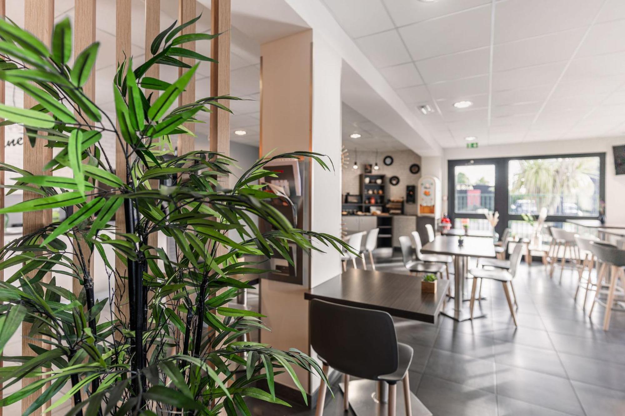Kyriad Saint Brieuc - Tregueux Екстер'єр фото